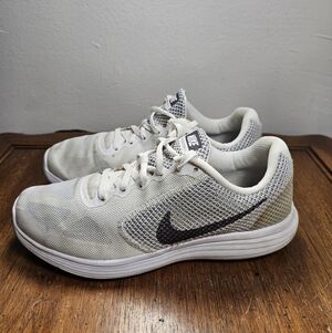 Nike Revolution 3 Running Shoes Women's Size 8.5
